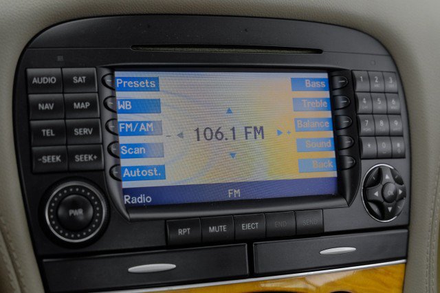 Used 2008 Mercedes-Benz SL 550 image 28