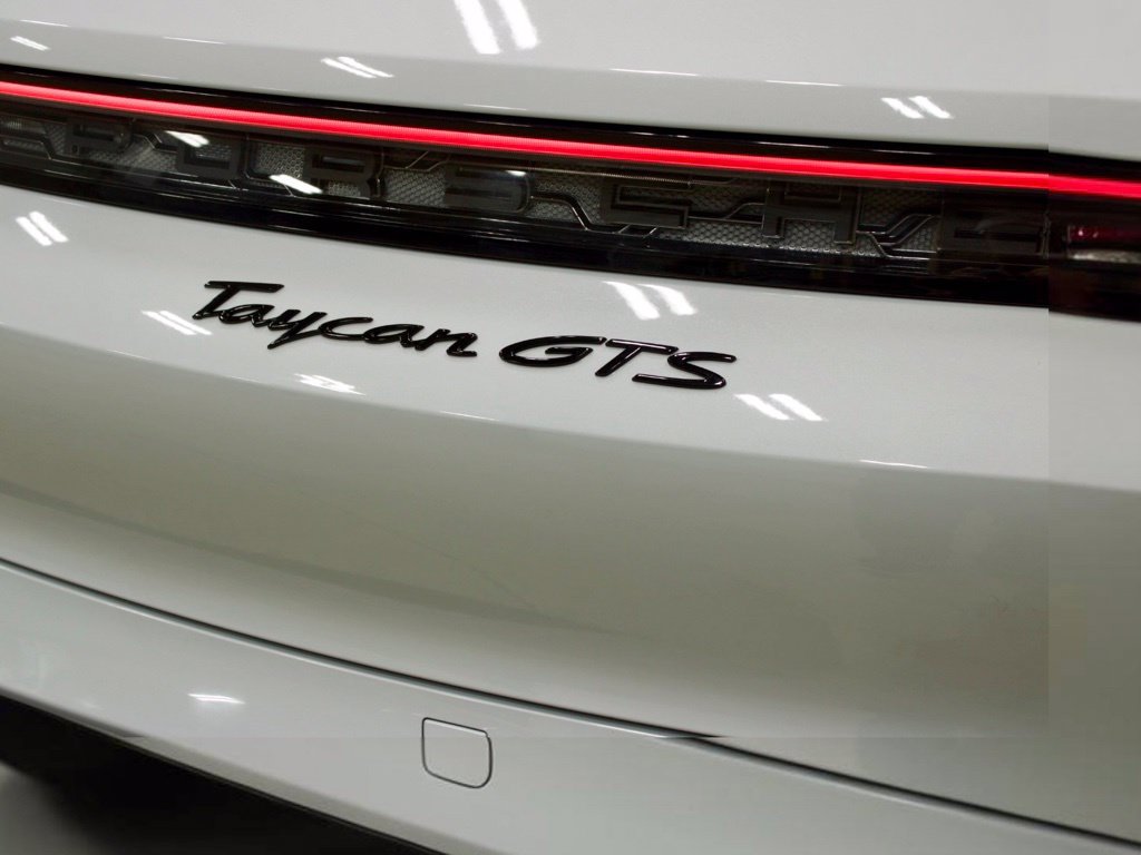Used 2024 Porsche Taycan GTS AWD/4WD image 13