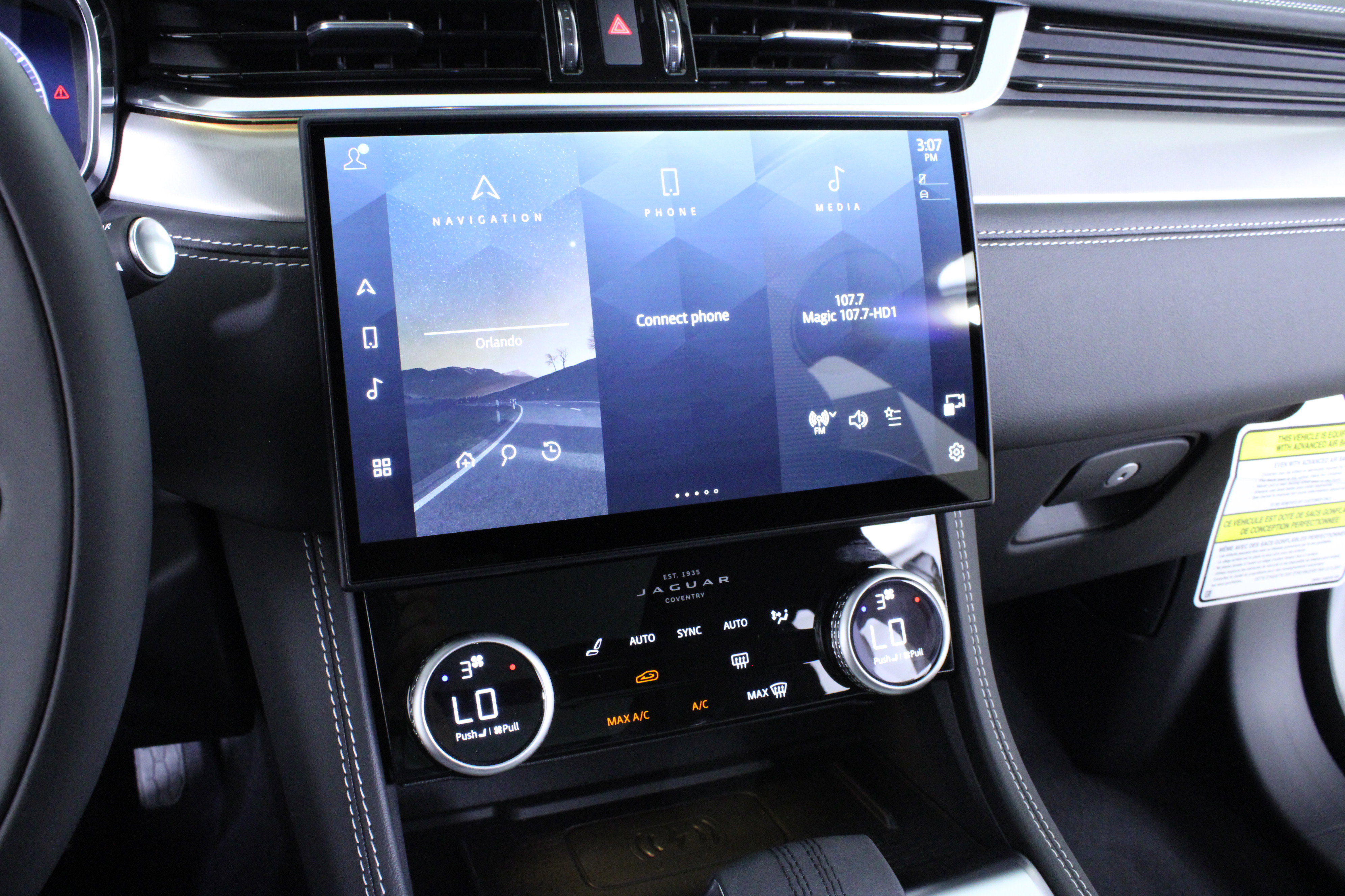 New 2026 Jaguar F-PACE R-Dynamic S image 19