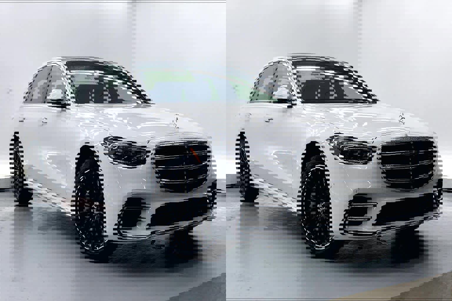 New 2026 Mercedes-Benz S 500 4MATIC image 4