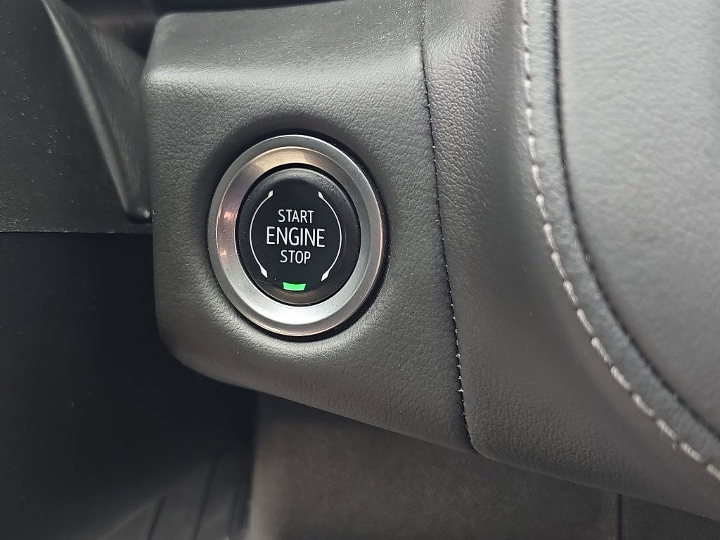 Used 2024 Chevrolet Tahoe Z71 w/ Luxury Package AWD/4WD image 30