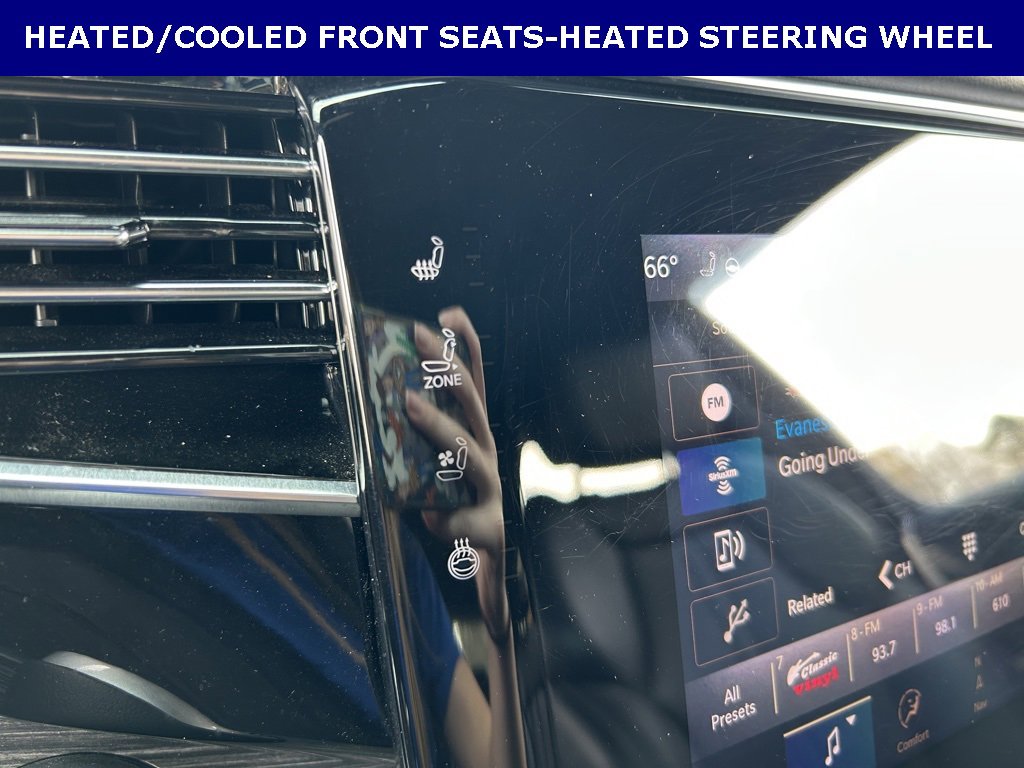 Used 2022 Jeep Wagoneer Series III w/ Premium Group I image 6