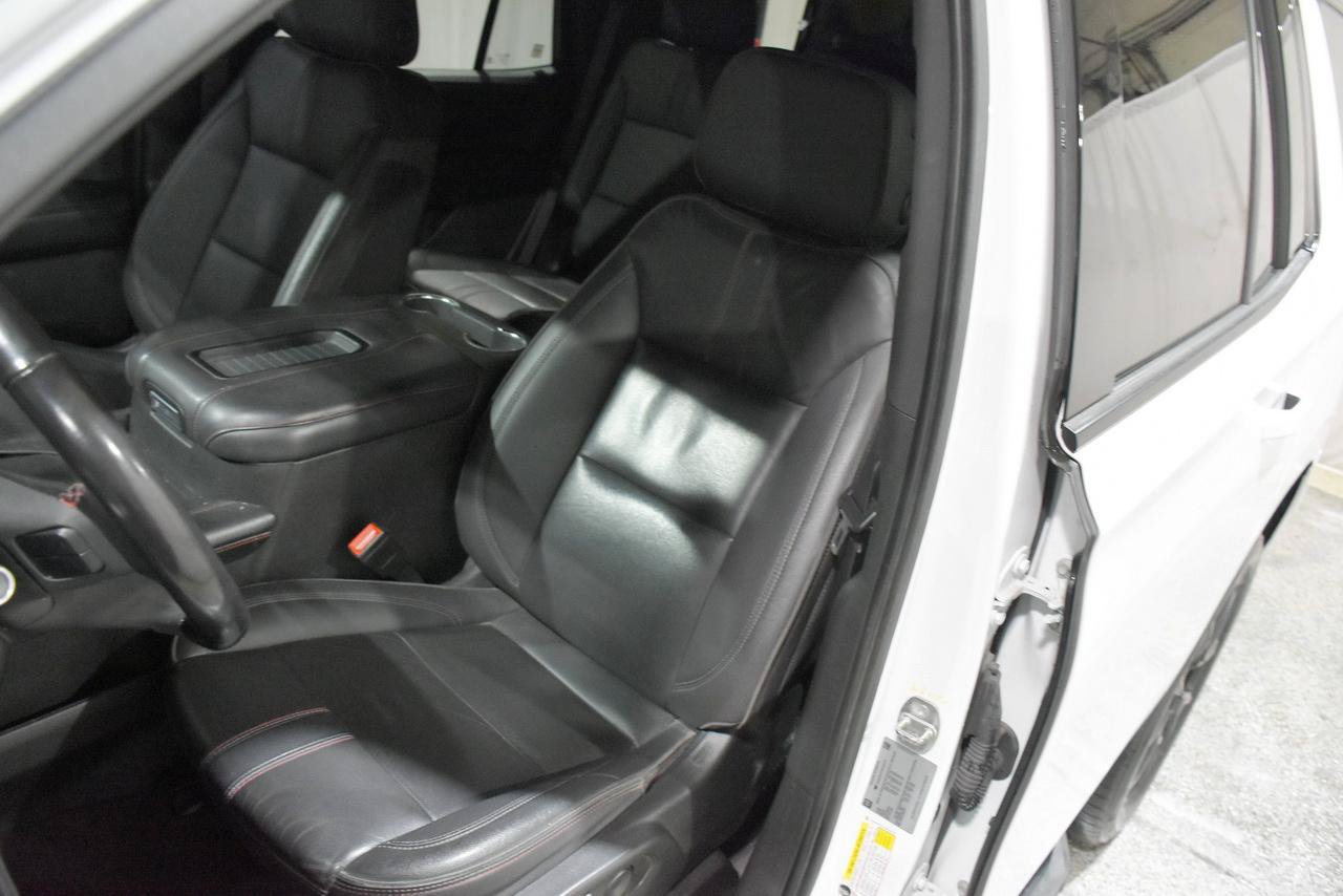 Used 2022 Chevrolet Tahoe RST w/ Luxury Package AWD/4WD image 13