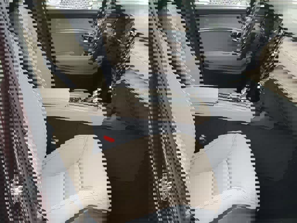 New 2026 Volvo XC90 B6 Plus w/ Protection Package Premier image 22