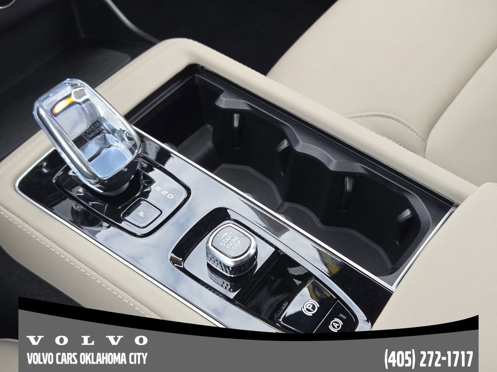 Certified 2026 Volvo XC90 B6 Plus w/ Protection Package Premier AWD/4WD image 19