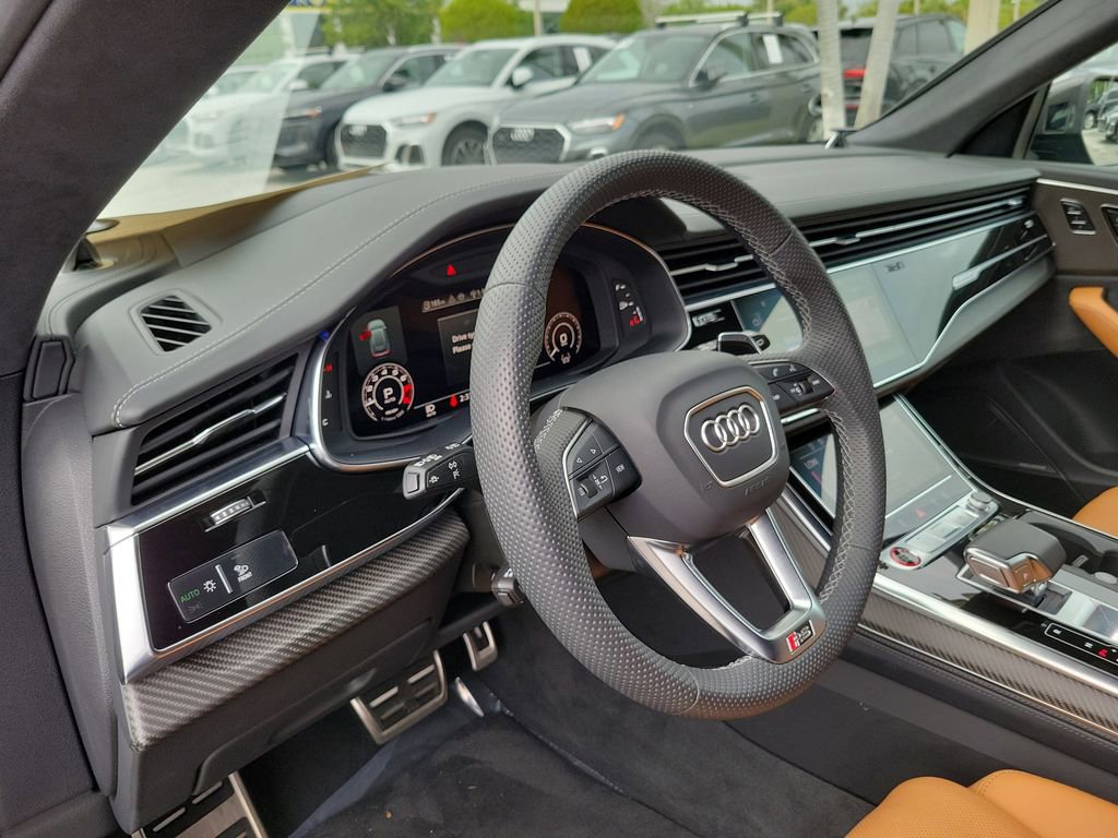 Certified 2024 Audi RS Q8 AWD/4WD image 6