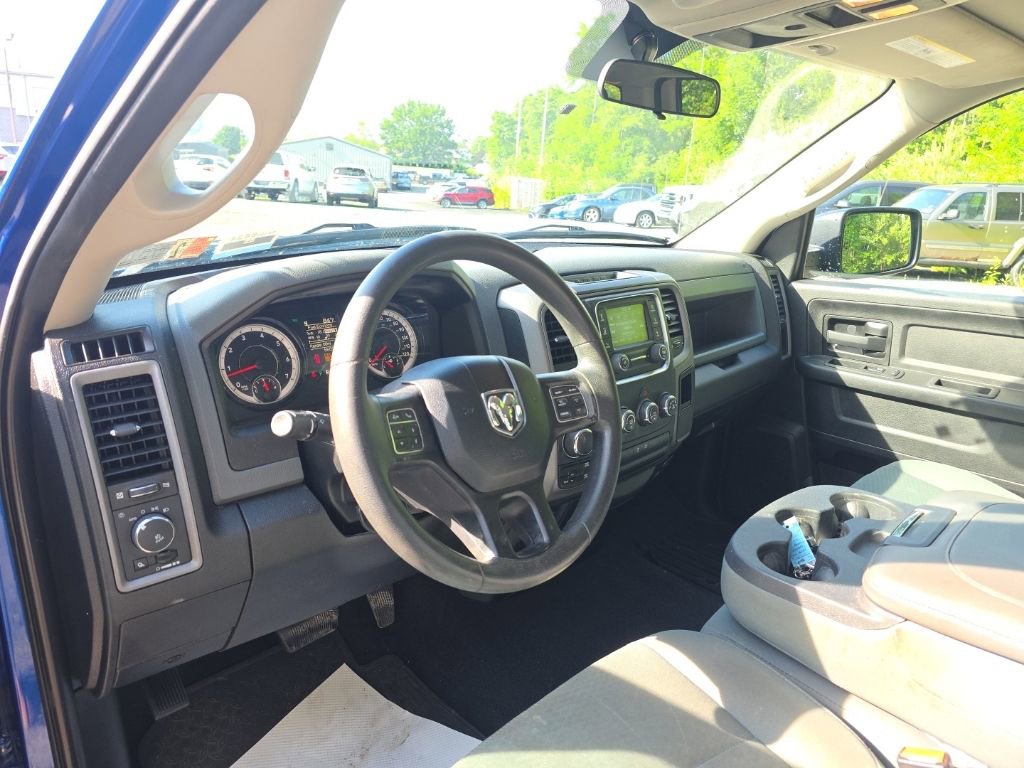 Used 2019 RAM 1500 Express AWD/4WD image 11