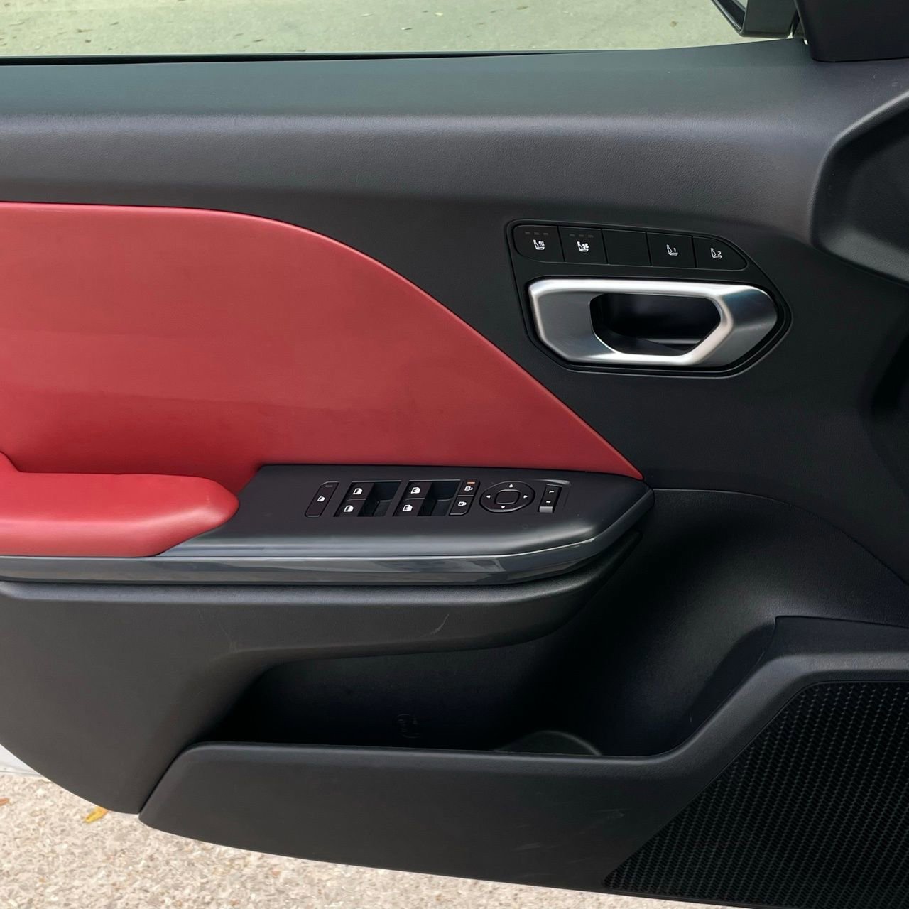 Used 2025 Kia K4 GT-Line w/ GT-Line Premium Package image 19