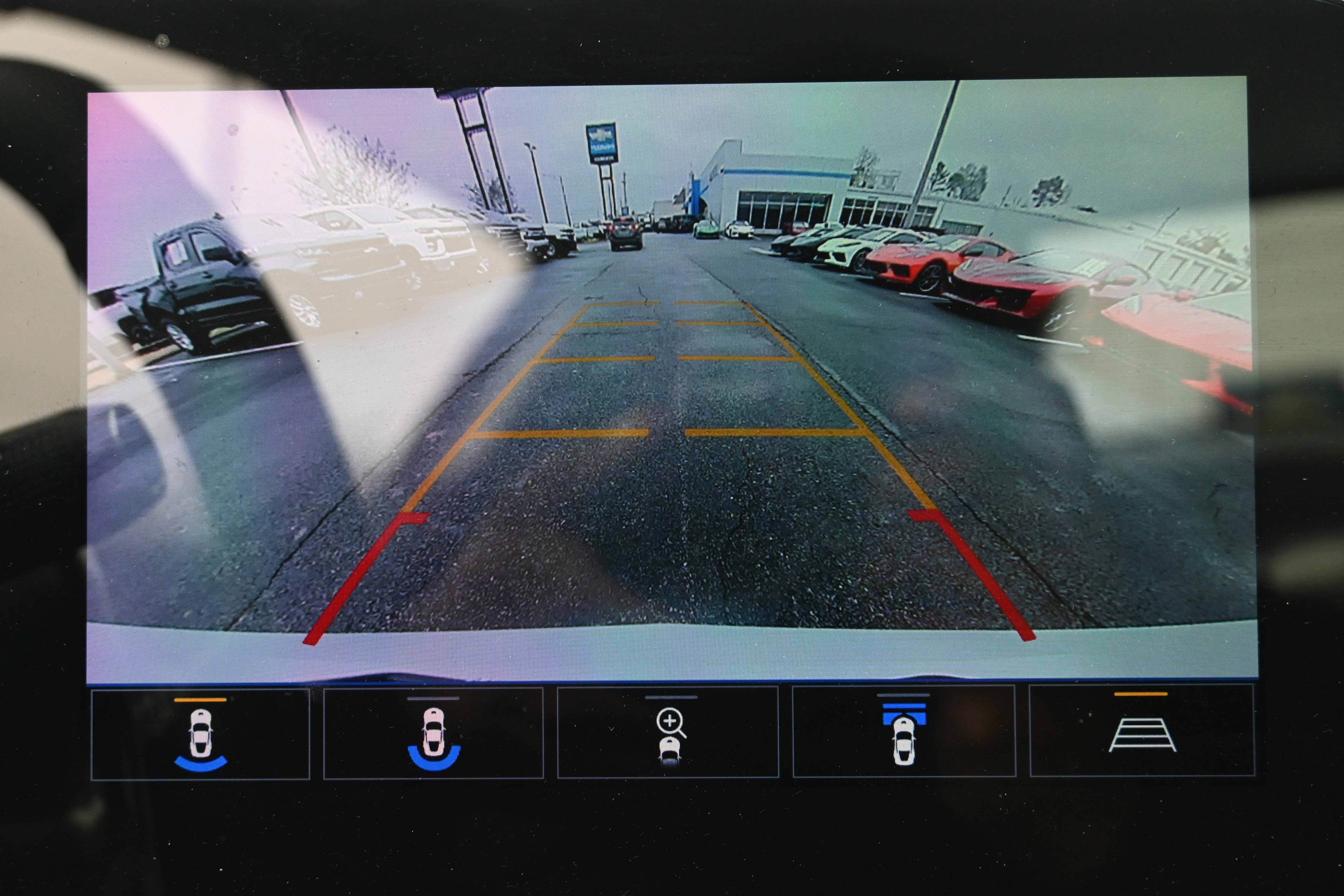 Used 2021 Chevrolet Corvette Stingray Premium Conv w/ Z51 Performance Package image 28