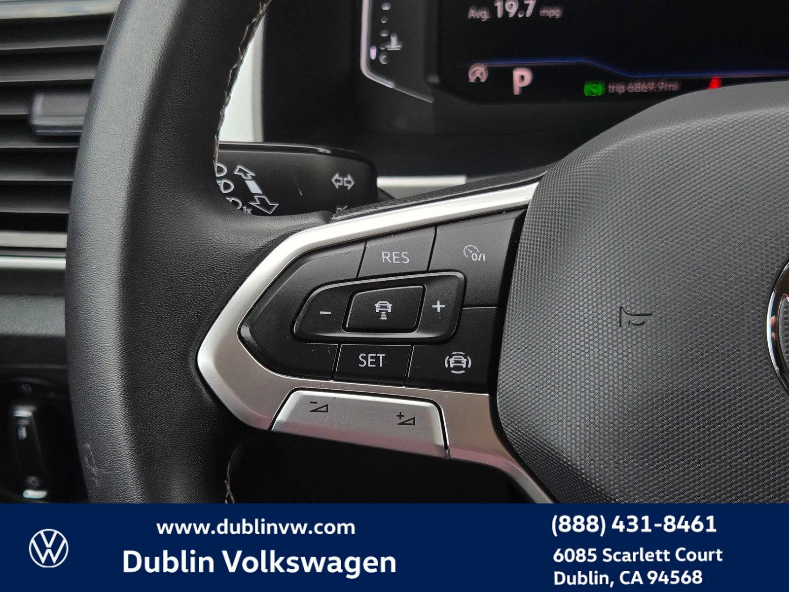 Certified 2023 Volkswagen Atlas SE w/ Panoramic Sunroof Package AWD/4WD image 23