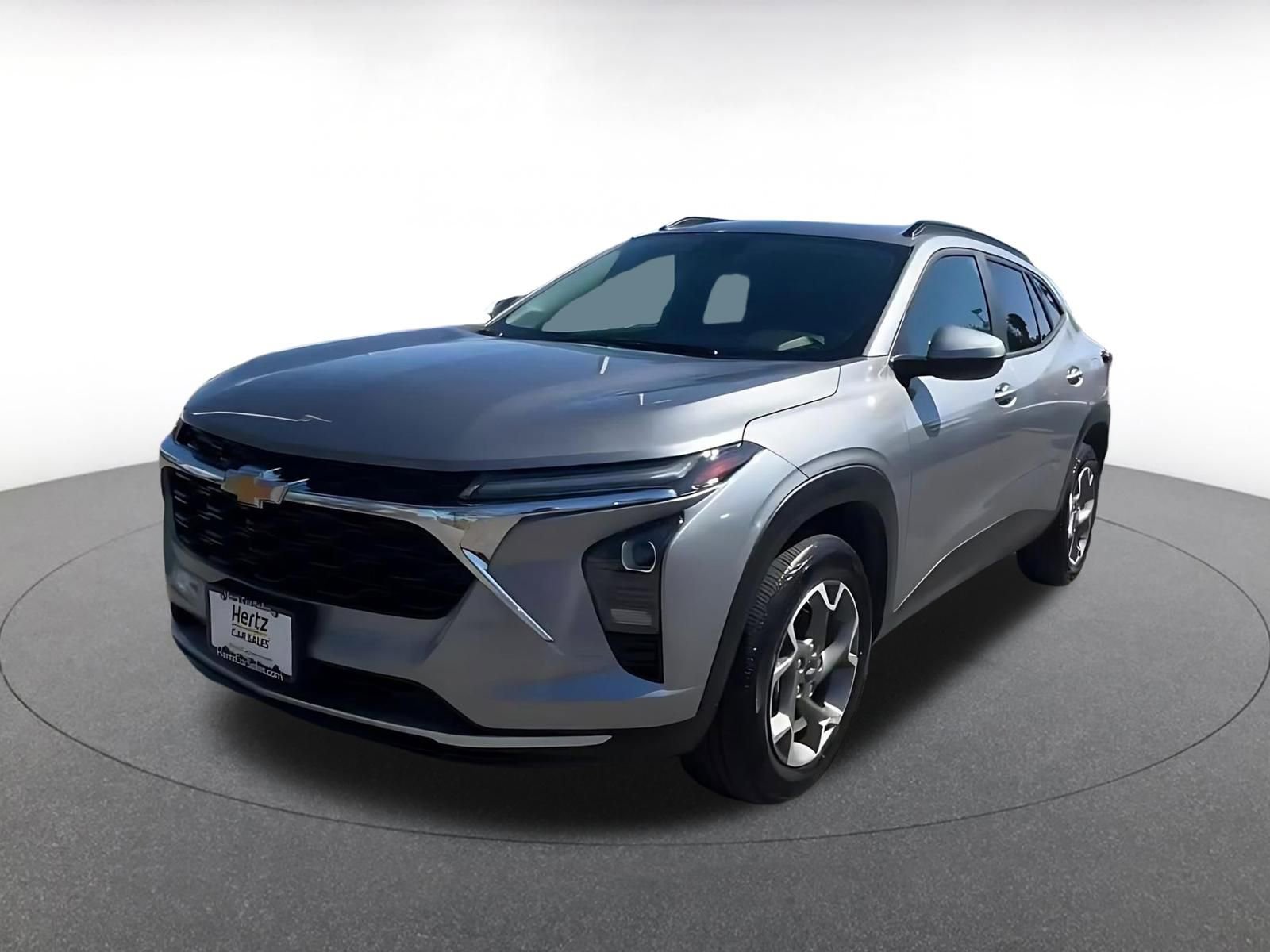 Used 2025 Chevrolet Trax LT FWD image 7