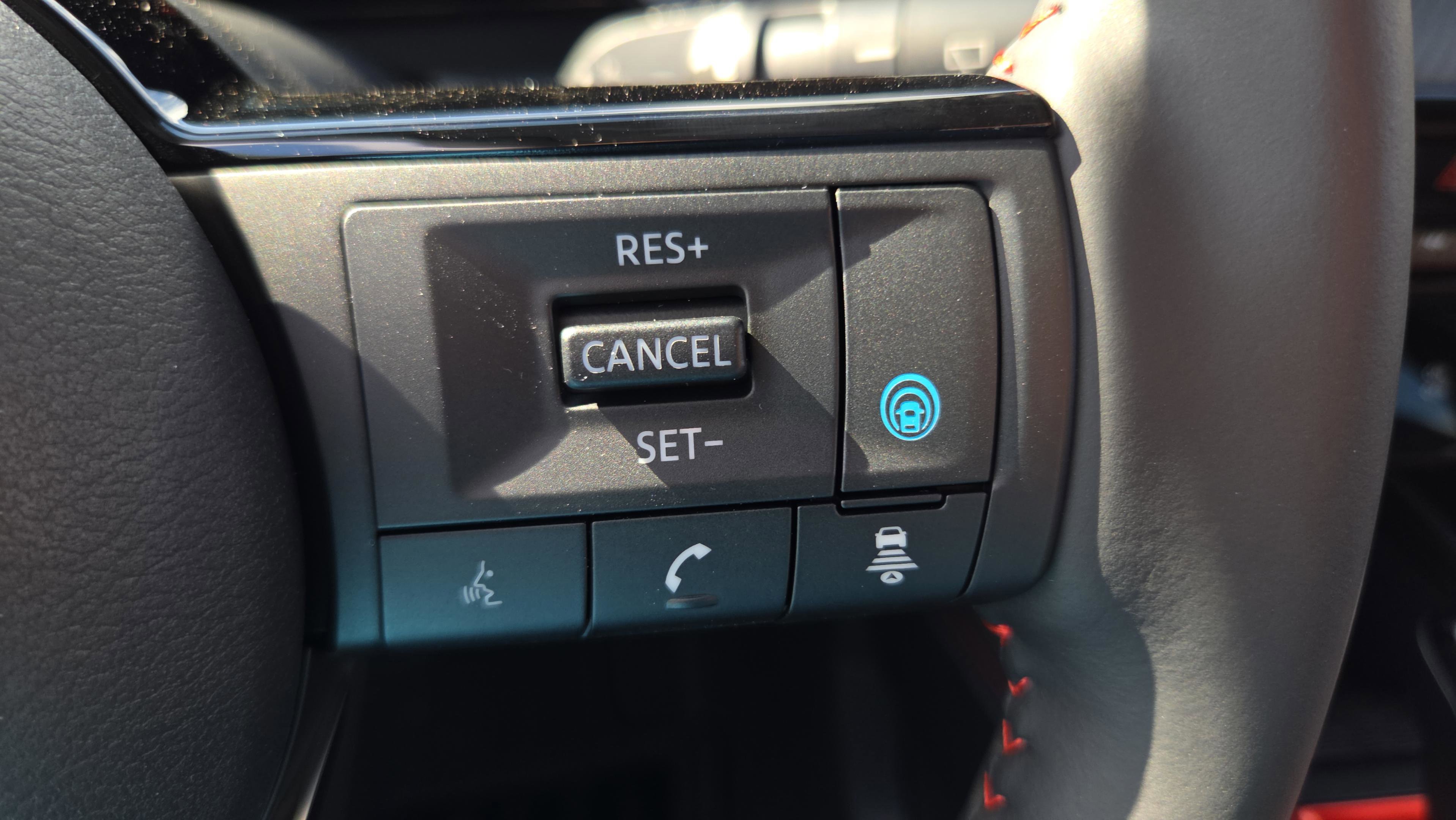 New 2026 Nissan Kicks SR w/ SR Premium Package AWD/4WD image 27