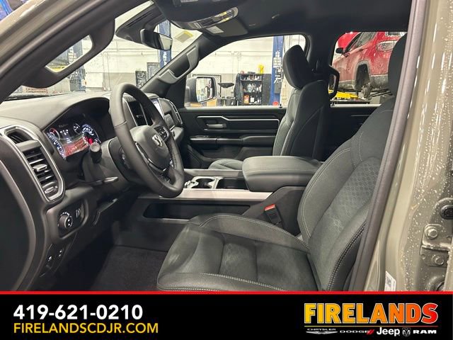 New 2026 RAM 1500 4x4 Crew Cab image 9
