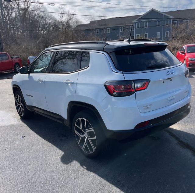 Used 2024 Jeep Compass Limited w/ Elite Group image 3