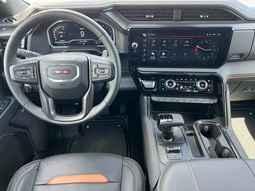 Used 2023 GMC Sierra 1500 Denali w/ Technology Package AWD/4WD image 3