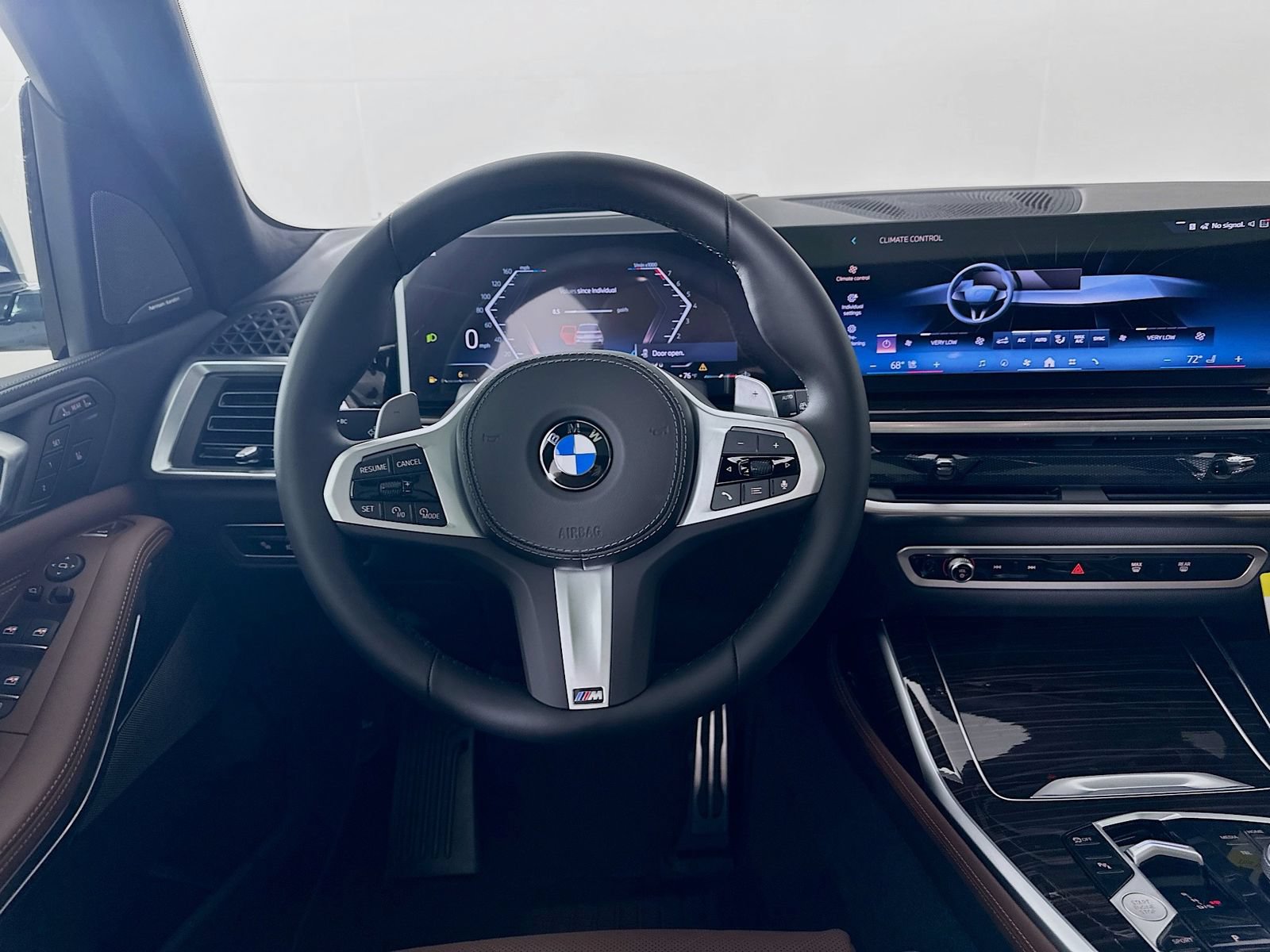 New 2027 BMW X7 xDrive40i w/ M Sport Package AWD/4WD image 15
