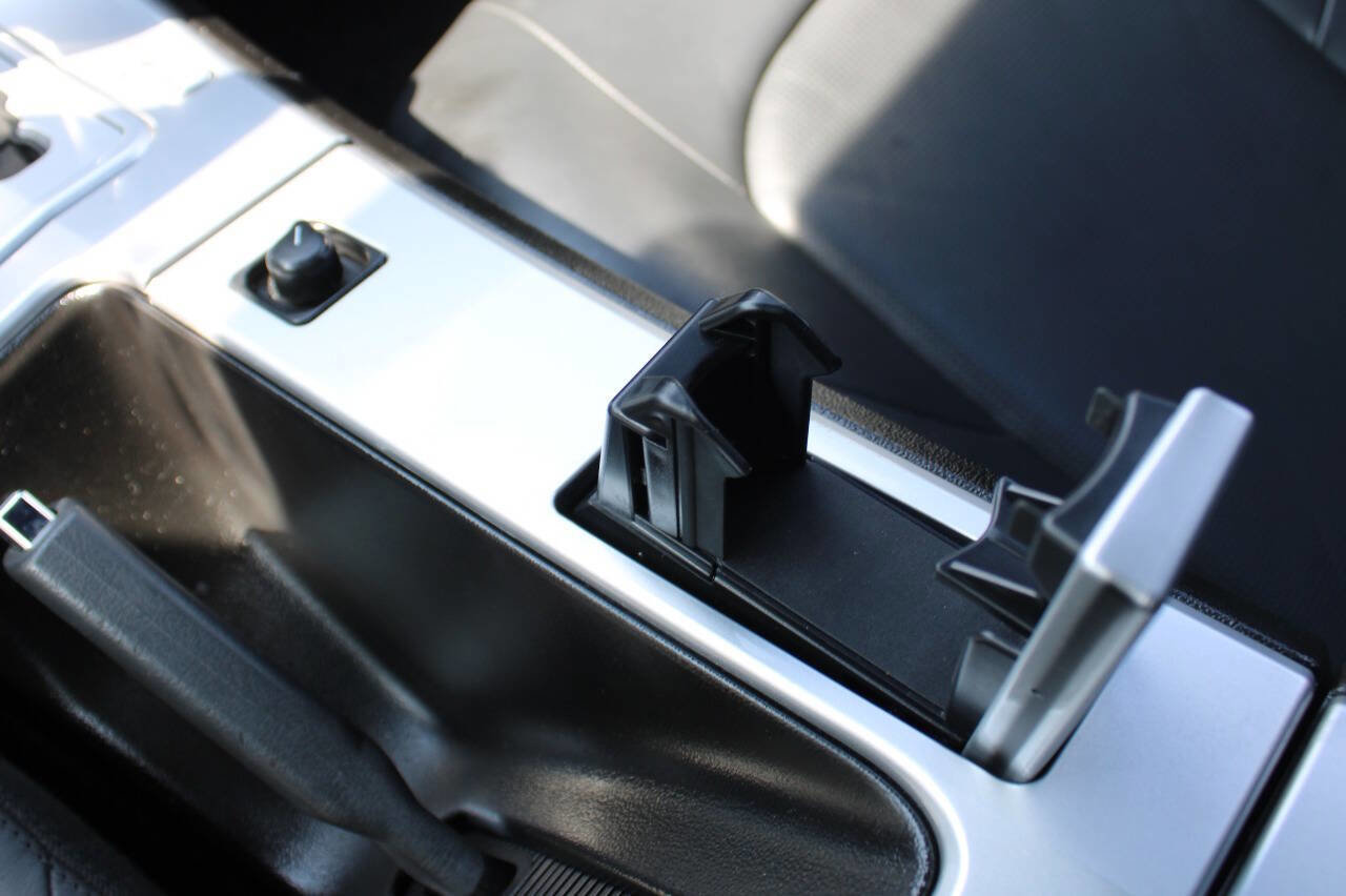 Used 2004 Chrysler Crossfire Coupe image 29