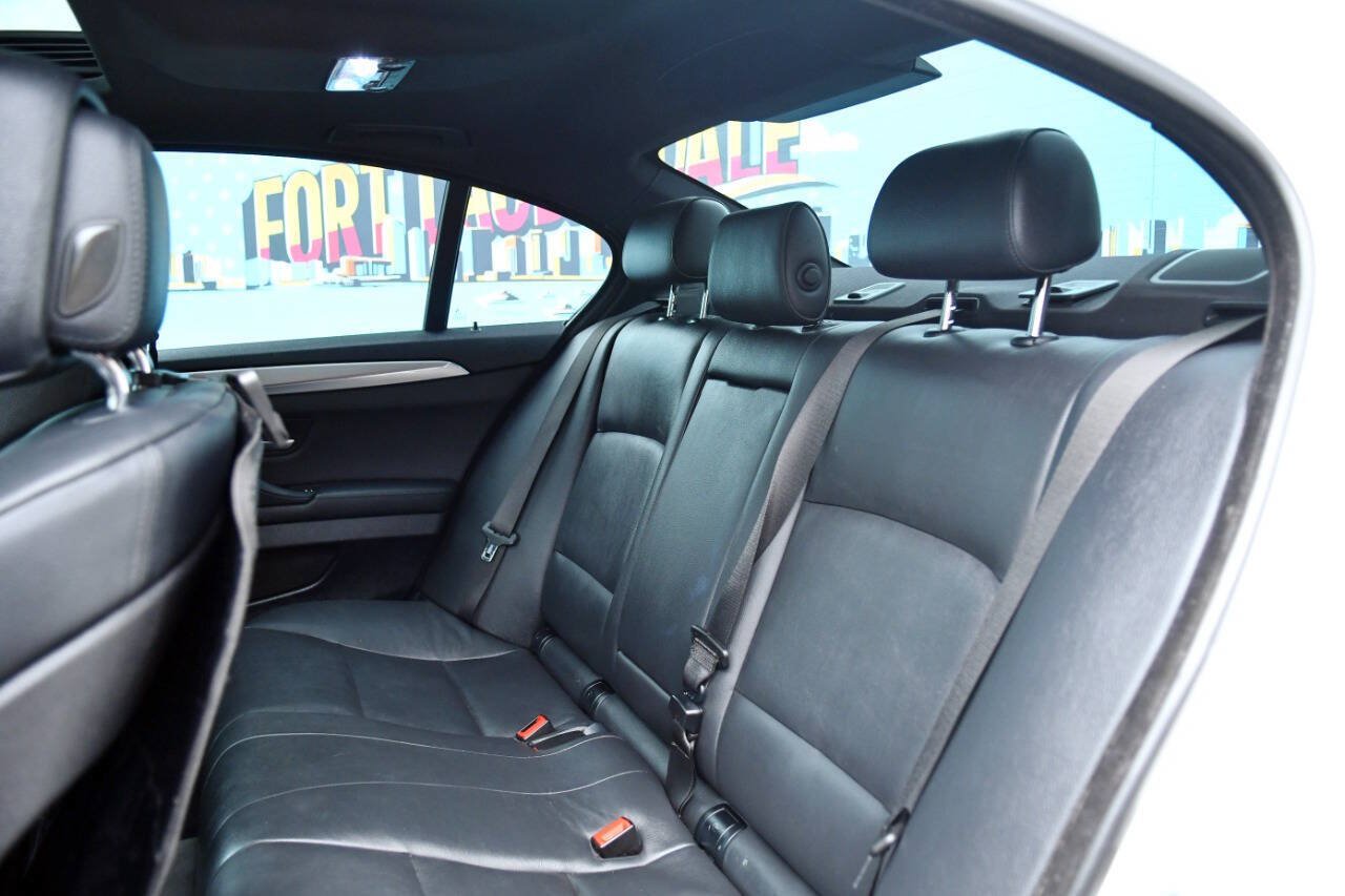 Used 2013 BMW 535i xDrive Sedan AWD/4WD image 14