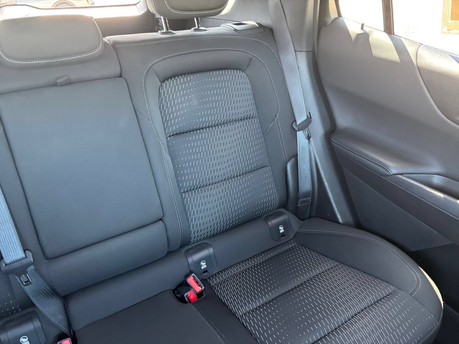 Used 2025 Chevrolet Equinox LT FWD image 37