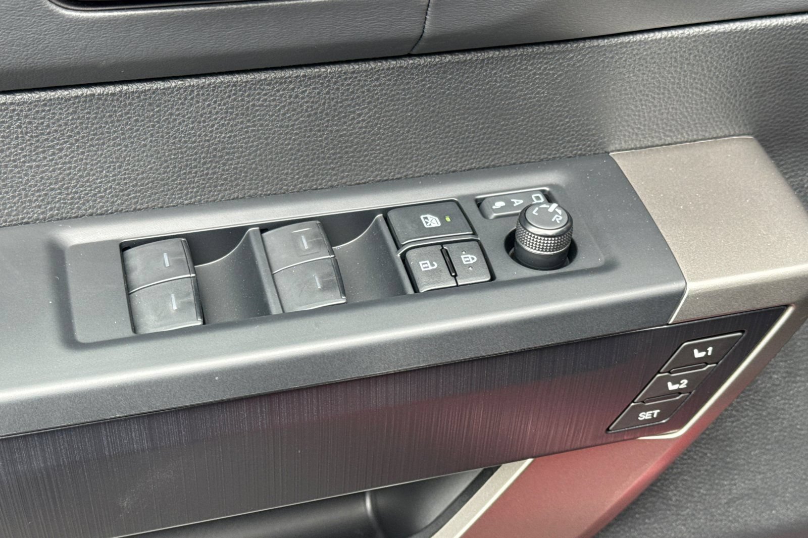 Certified 2026 Toyota Sequoia Platinum AWD/4WD image 15