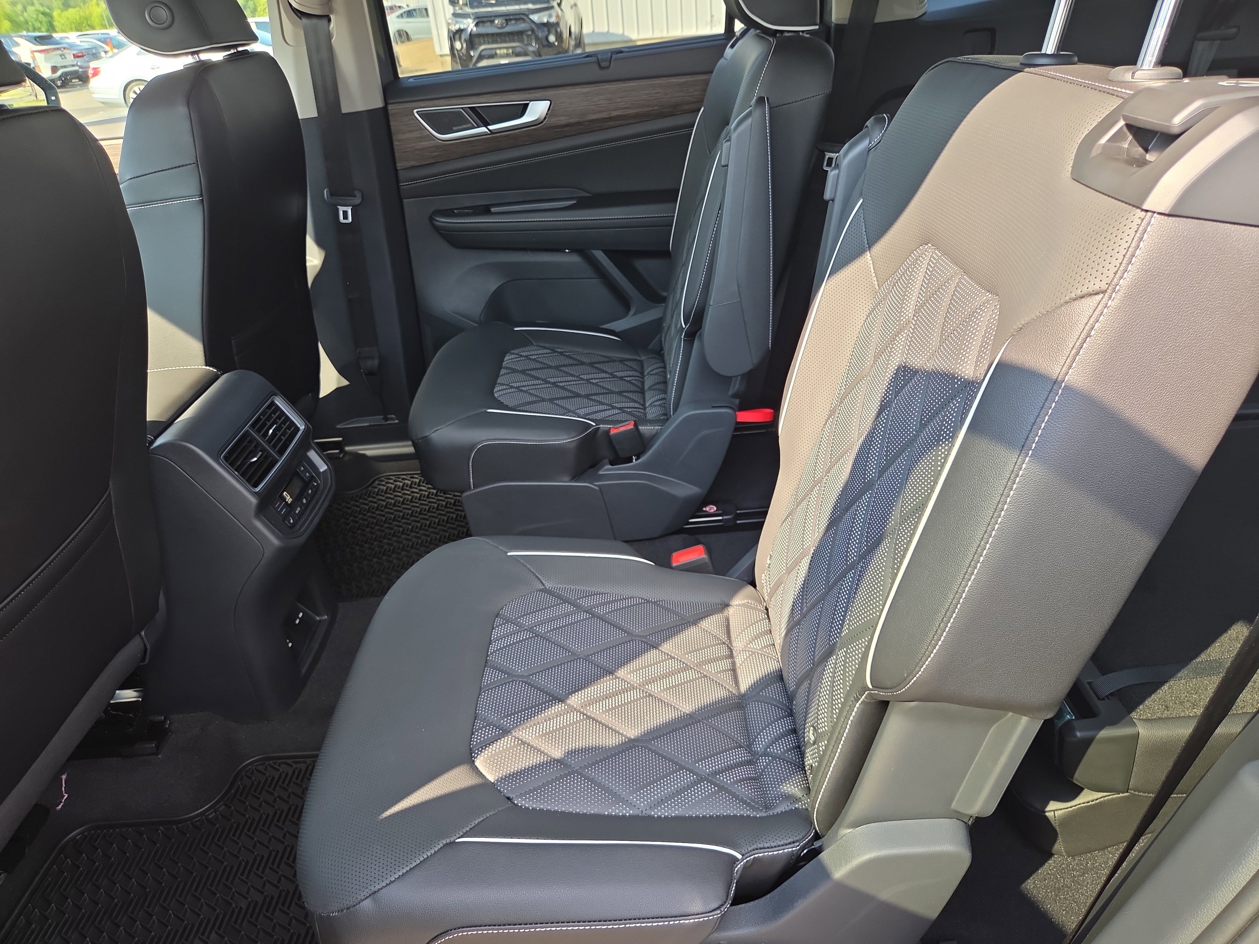 New 2026 Volkswagen Atlas SEL Premium R-Line image 6