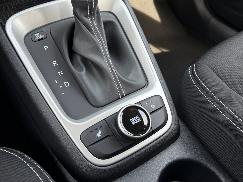 New 2026 Hyundai Venue SEL FWD image 22
