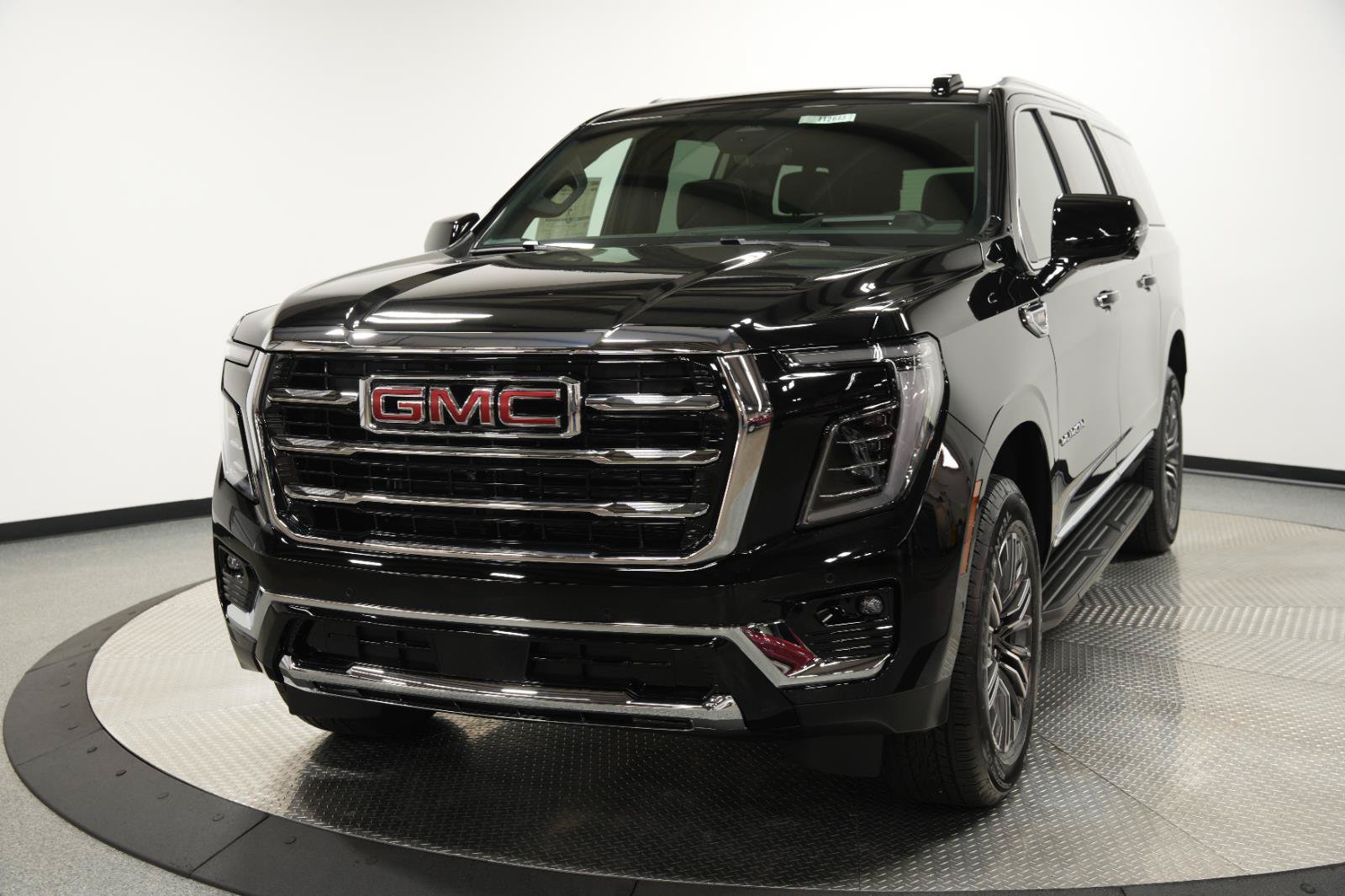 New 2026 GMC Yukon XL Elevation w/ Elevation Premium Package AWD/4WD image 3