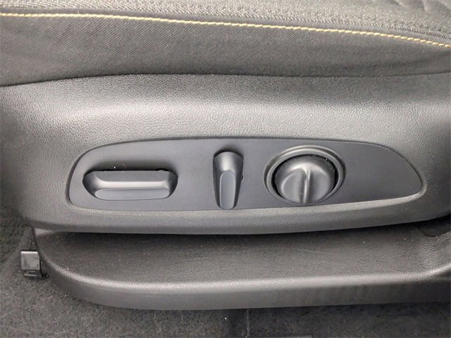 Used 2018 Chevrolet Equinox LT image 14