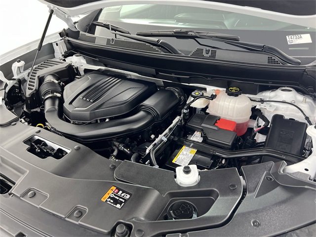 Used 2025 GMC Acadia Elevation image 31