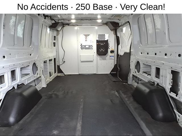 Used 2021 Ford Transit 250 Low Roof RWD image 21