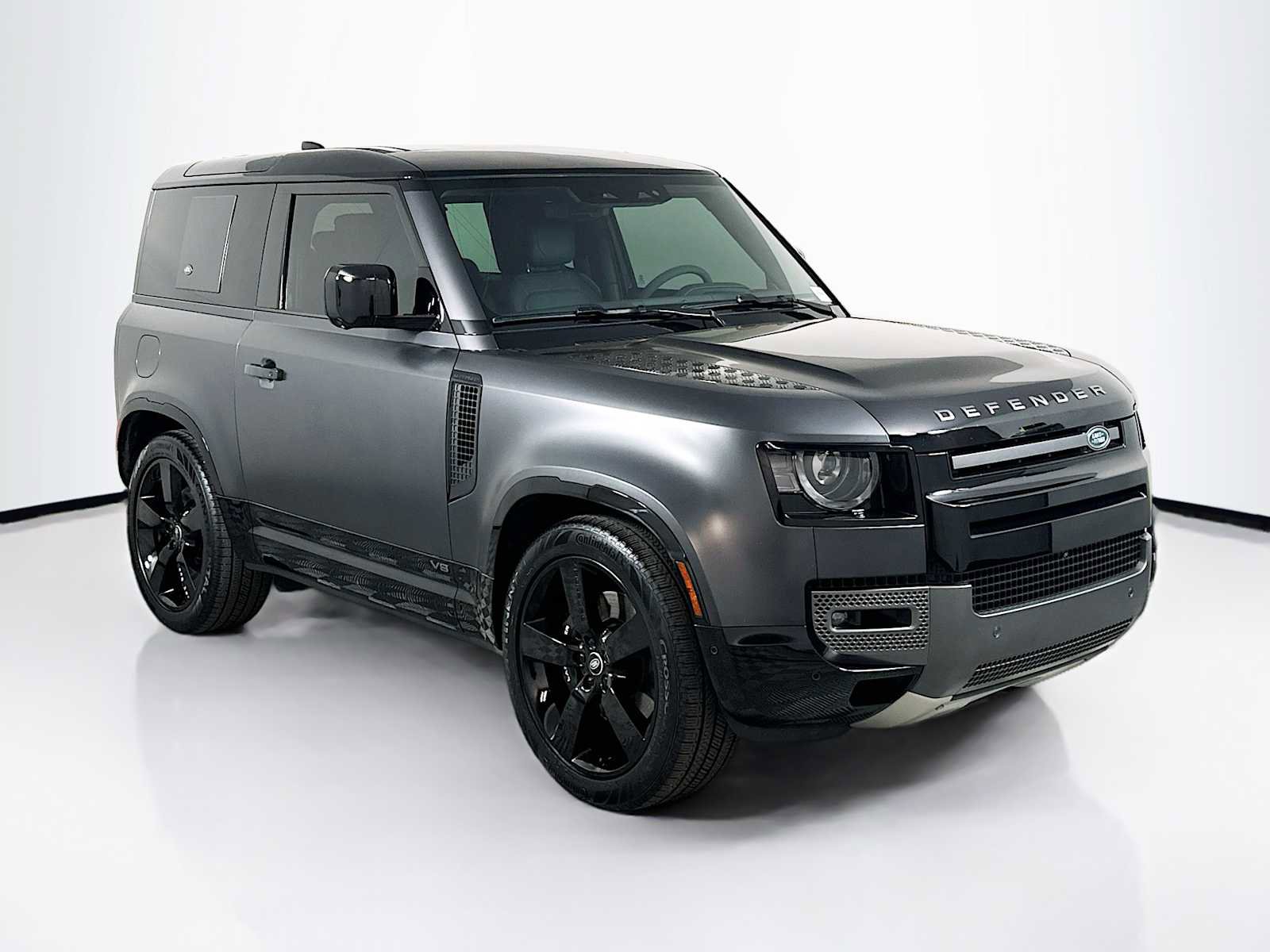 Used 2024 Land Rover Defender 90 Carpathian Edition image 7