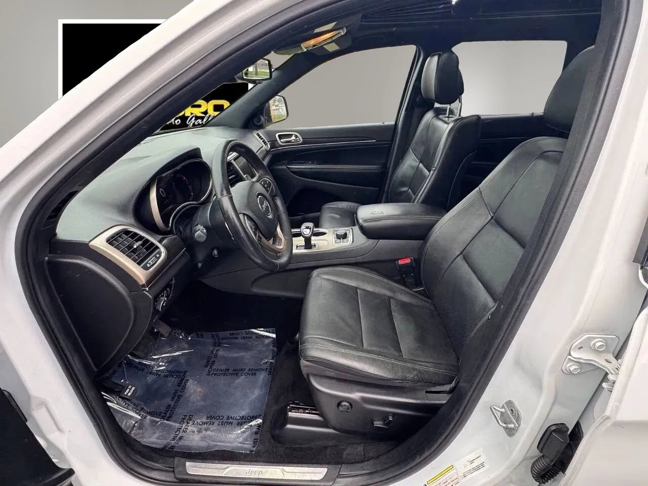 Used 2014 Jeep Grand Cherokee Limited w/ Luxury Group II image 9