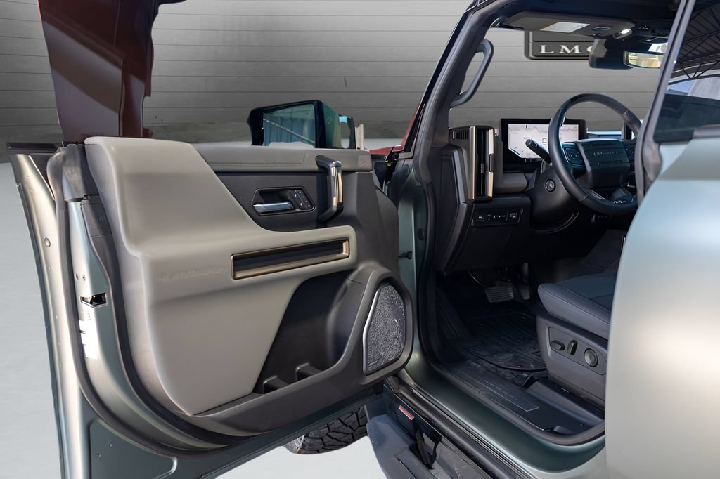 Used 2024 GMC Hummer EV 3X AWD/4WD image 35
