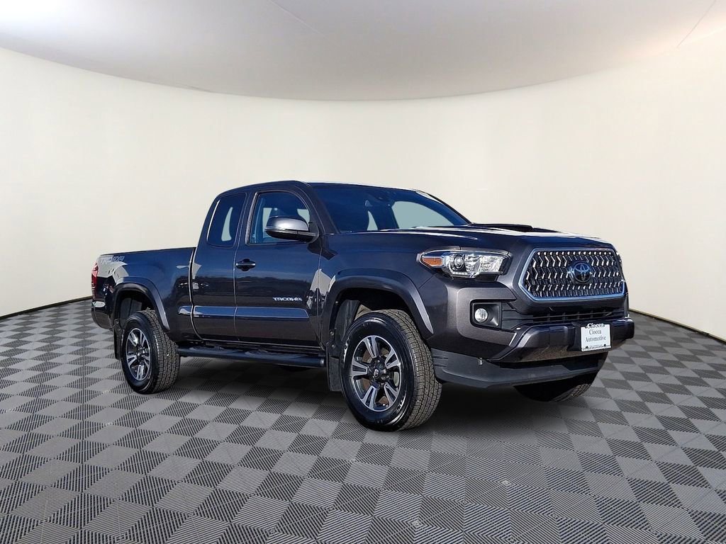 Used 2019 Toyota Tacoma TRD Sport image 1