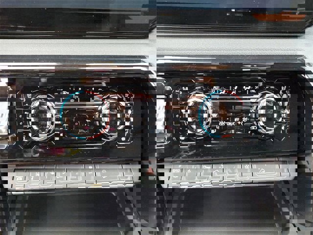 New 2026 GMC Sierra 3500 AT4 w/ AT4 Premium Plus Package image 24