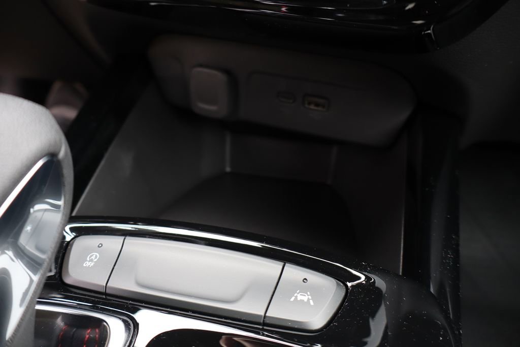 New 2026 Chevrolet Trax RS w/ Driver Confidence Package image 20