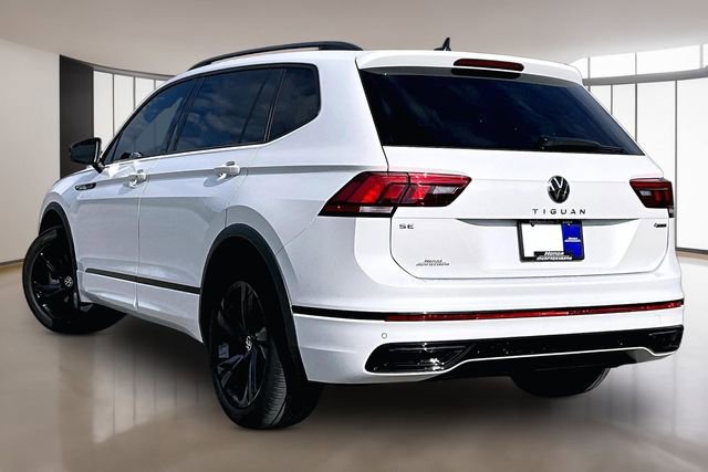 Used 2024 Volkswagen Tiguan SE R-Line AWD/4WD image 4