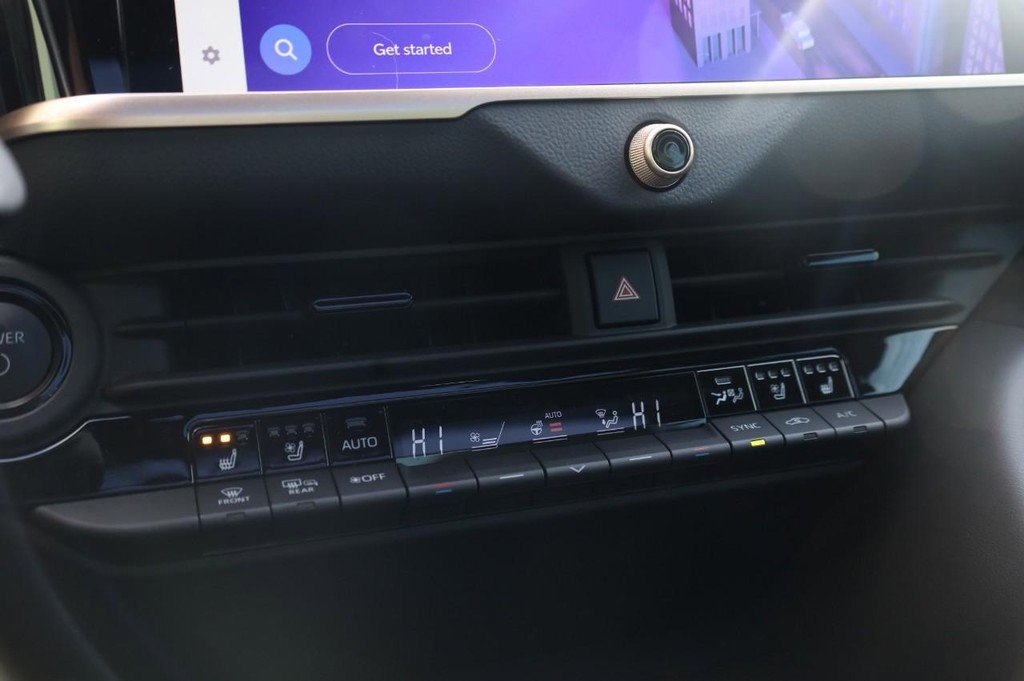 New 2025 Toyota Crown Platinum image 15