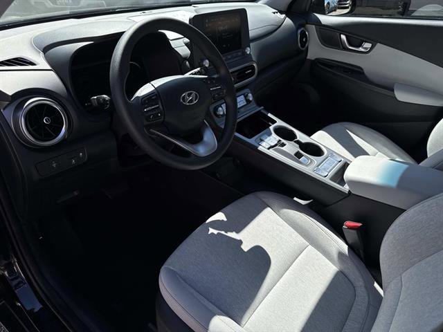 Used 2023 Hyundai Kona SE w/ Cargo Package FWD image 15