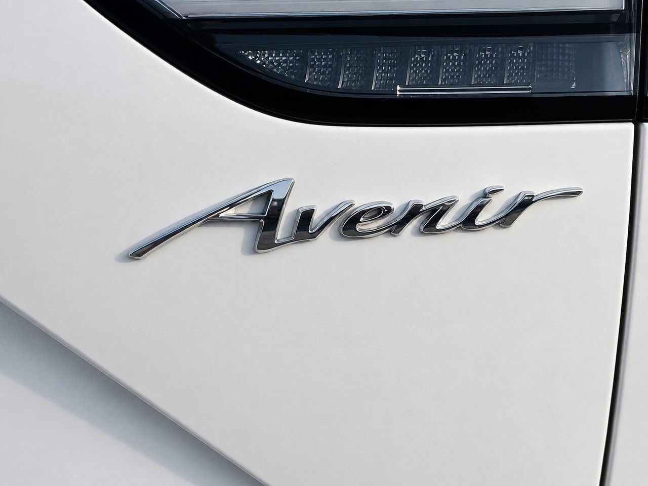 Used 2021 Buick Envision Avenir FWD image 7