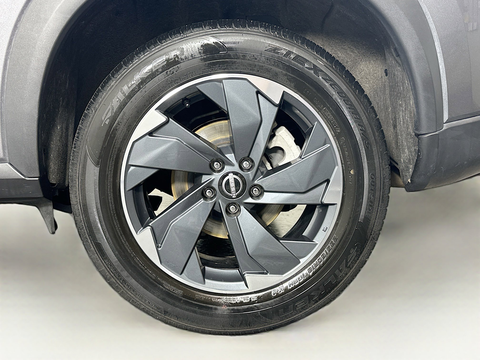 Used 2025 Nissan Rogue SV image 11