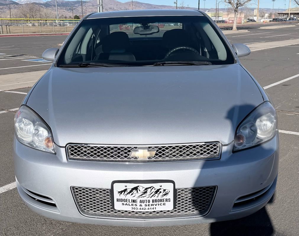 Used 2016 Chevrolet Impala LT image 2