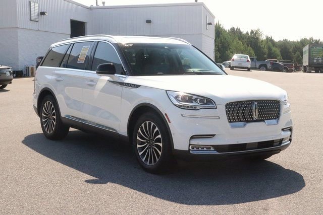 Used 2022 Lincoln Aviator Reserve w/ Equipment Group 201A image 3