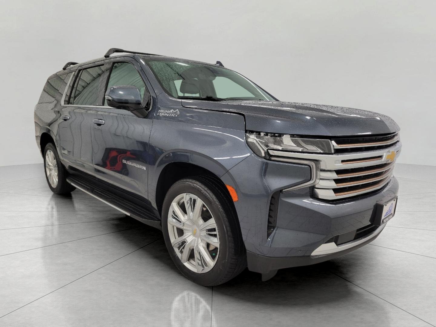 Used 2021 Chevrolet Suburban High Country AWD/4WD image 1