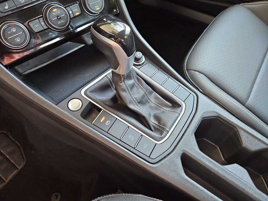 Used 2024 Volkswagen Jetta SE image 22