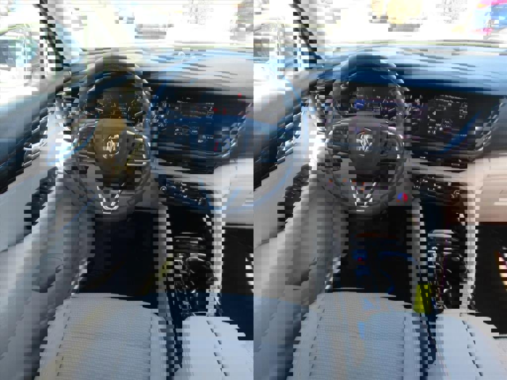 Used 2023 Buick Envision Preferred FWD image 12