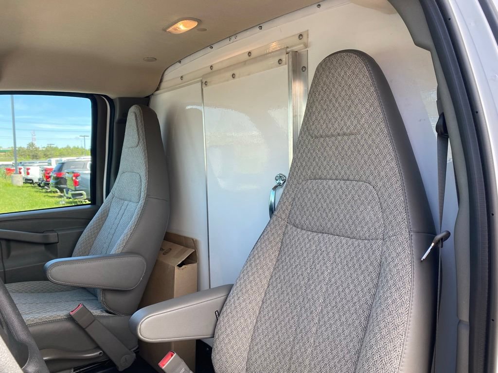 New 2026 Chevrolet Express 3500 w/ Power Convenience Package RWD image 11