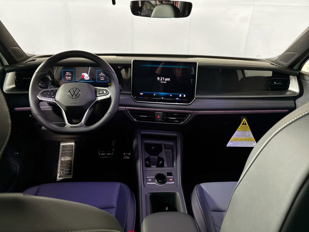 New 2025 Volkswagen Tiguan SE R-Line image 12