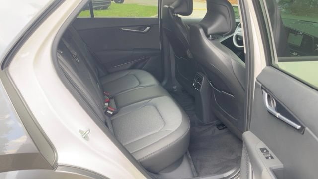 Used 2023 Kia Niro Wave w/ Wave Preserve Package FWD image 13