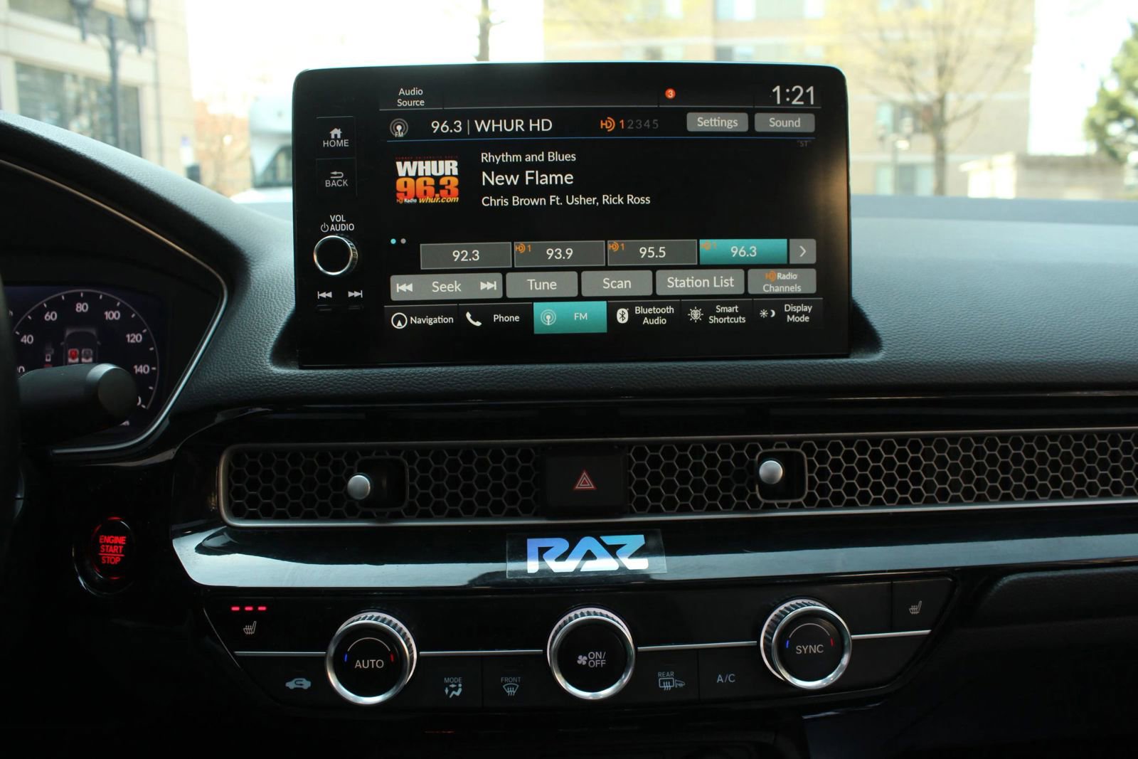 Used 2022 Honda Civic Touring image 34